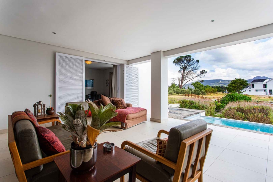 To Let 4 Bedroom Property for Rent in Val De Vie Estate Western Cape